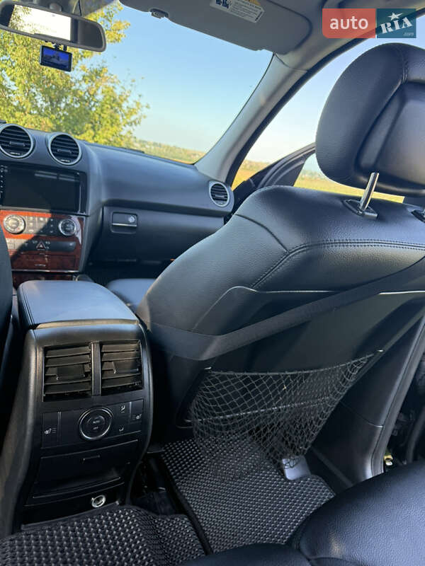 Внедорожник / Кроссовер Mercedes-Benz M-Class 2011 в Куликове