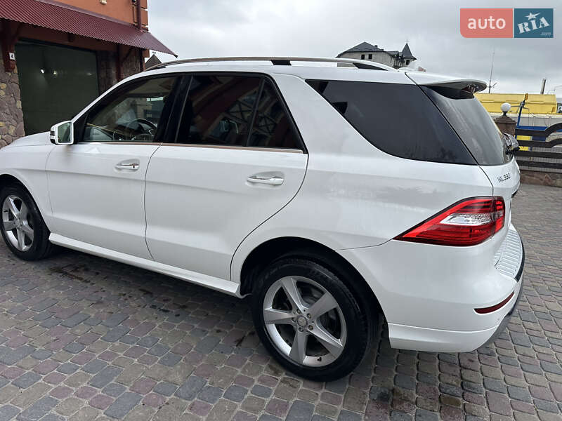 Позашляховик / Кросовер Mercedes-Benz M-Class 2015 в Тернополі