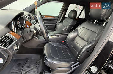 Внедорожник / Кроссовер Mercedes-Benz M-Class 2013 в 
