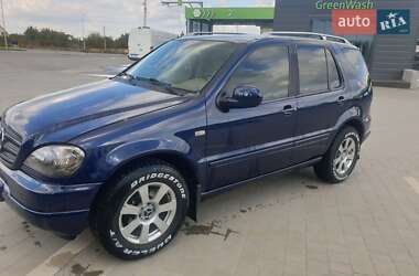 Позашляховик / Кросовер Mercedes-Benz M-Class 2001 в 