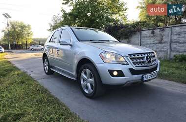 Внедорожник / Кроссовер Mercedes-Benz M-Class 2011 в Киеве