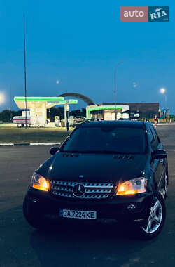 Позашляховик / Кросовер Mercedes-Benz M-Class 2007 в 