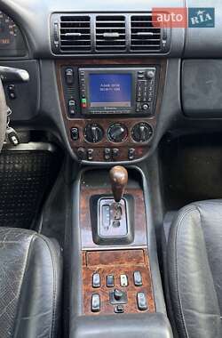 Внедорожник / Кроссовер Mercedes-Benz M-Class 2000 в 