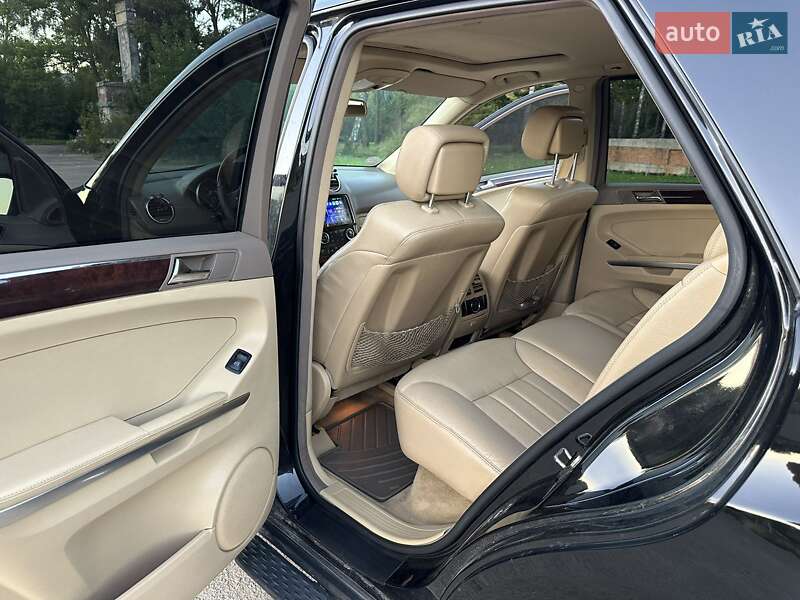 Позашляховик / Кросовер Mercedes-Benz M-Class 2006 в Старому Самборі