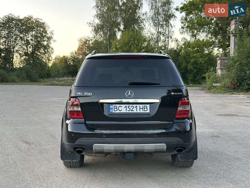 Позашляховик / Кросовер Mercedes-Benz M-Class 2006 в Старому Самборі