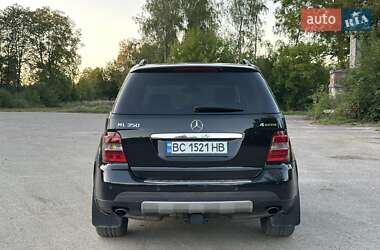 Внедорожник / Кроссовер Mercedes-Benz M-Class 2006 в 