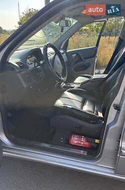 Внедорожник / Кроссовер Mercedes-Benz M-Class 2004 в 