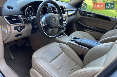 Позашляховик / Кросовер Mercedes-Benz M-Class 2013 в 