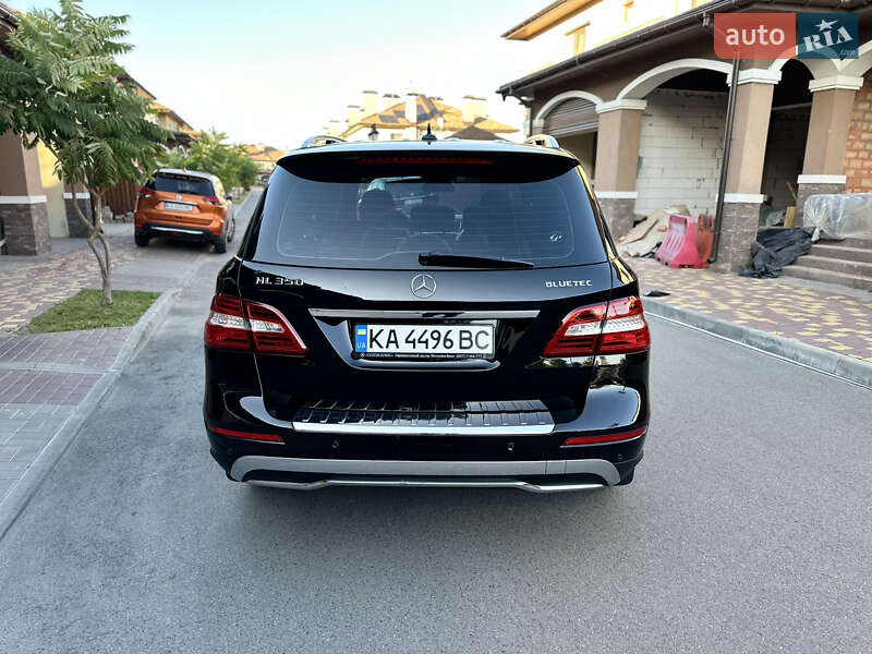 Внедорожник / Кроссовер Mercedes-Benz M-Class 2015 в Броварах