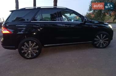 Позашляховик / Кросовер Mercedes-Benz M-Class 2014 в 