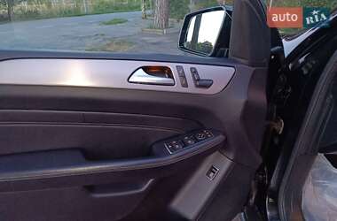 Позашляховик / Кросовер Mercedes-Benz M-Class 2014 в 