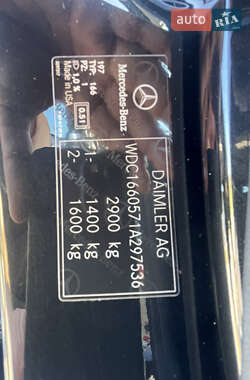 Внедорожник / Кроссовер Mercedes-Benz M-Class 2013 в 