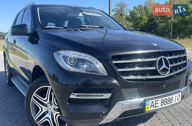 Внедорожник / Кроссовер Mercedes-Benz M-Class 2013 в 