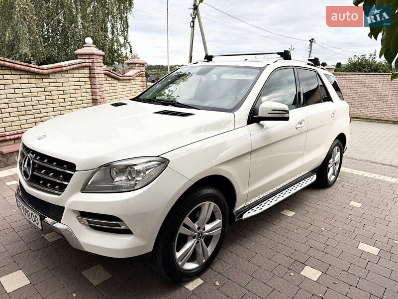 Внедорожник / Кроссовер Mercedes-Benz M-Class 2013 в Черновцах