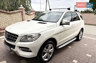 Позашляховик / Кросовер Mercedes-Benz M-Class 2013 в 