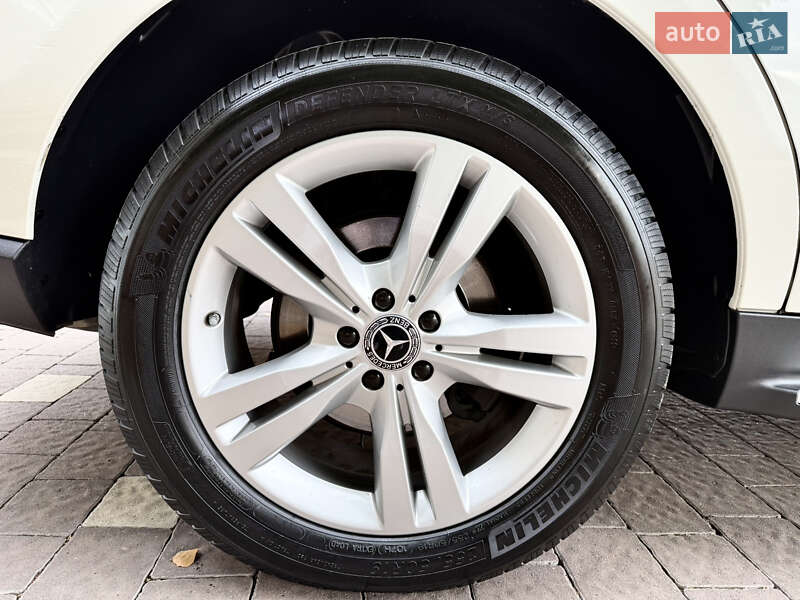 Внедорожник / Кроссовер Mercedes-Benz M-Class 2013 в Черновцах