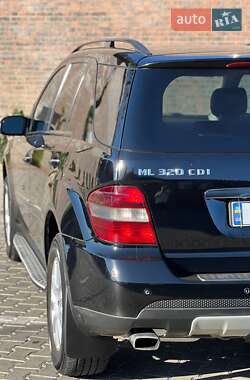 Внедорожник / Кроссовер Mercedes-Benz M-Class 2008 в 