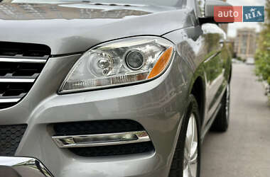 Внедорожник / Кроссовер Mercedes-Benz M-Class 2014 в 