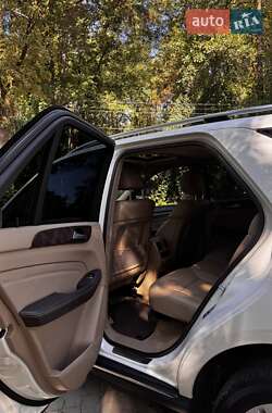 Внедорожник / Кроссовер Mercedes-Benz M-Class 2014 в 