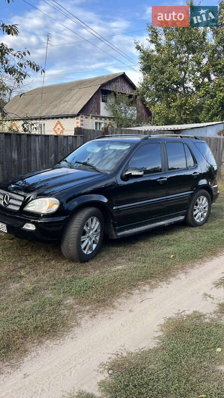 Внедорожник / Кроссовер Mercedes-Benz M-Class 2005 в Прилуках