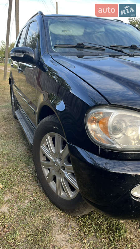 Внедорожник / Кроссовер Mercedes-Benz M-Class 2005 в Прилуках