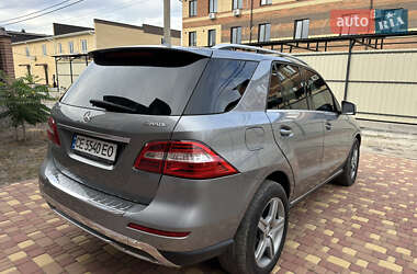 Позашляховик / Кросовер Mercedes-Benz M-Class 2012 в 