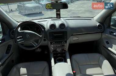 Внедорожник / Кроссовер Mercedes-Benz M-Class 2010 в 