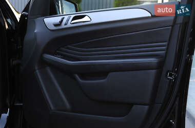 Внедорожник / Кроссовер Mercedes-Benz M-Class 2014 в 