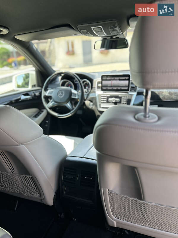 Внедорожник / Кроссовер Mercedes-Benz M-Class 2012 в Днепре