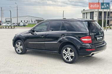 Внедорожник / Кроссовер Mercedes-Benz M-Class 2010 в 