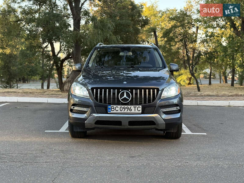Внедорожник / Кроссовер Mercedes-Benz M-Class 2013 в Одессе