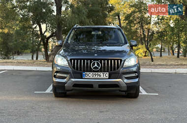 Внедорожник / Кроссовер Mercedes-Benz M-Class 2013 в 