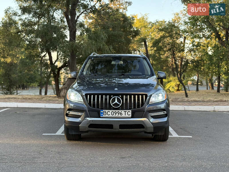 Внедорожник / Кроссовер Mercedes-Benz M-Class 2013 в Одессе