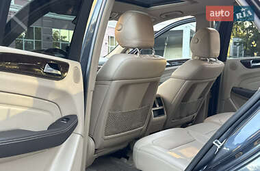 Внедорожник / Кроссовер Mercedes-Benz M-Class 2013 в 