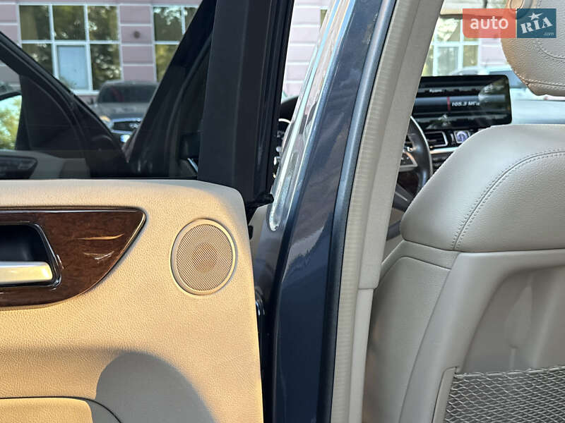 Внедорожник / Кроссовер Mercedes-Benz M-Class 2013 в Одессе