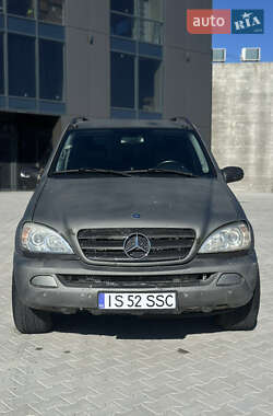 Позашляховик / Кросовер Mercedes-Benz M-Class 2003 в Чернівцях