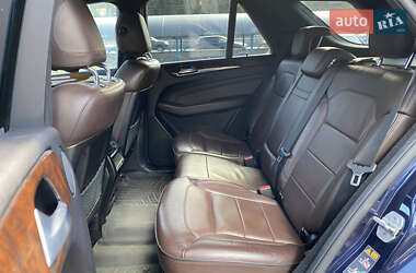 Внедорожник / Кроссовер Mercedes-Benz M-Class 2013 в 