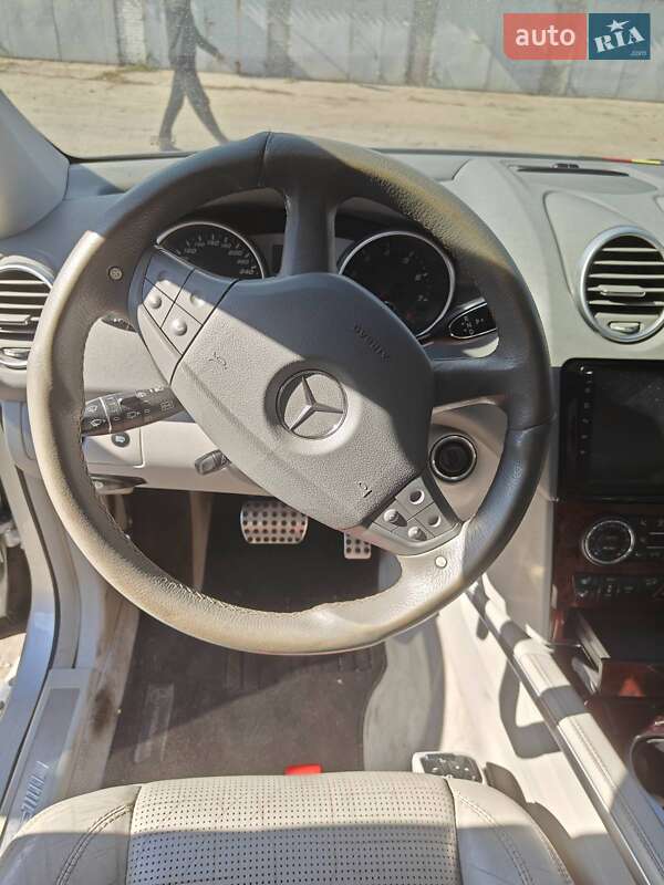 Внедорожник / Кроссовер Mercedes-Benz M-Class 2007 в Киеве