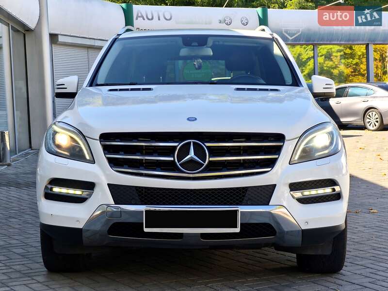 Внедорожник / Кроссовер Mercedes-Benz M-Class 2013 в Днепре