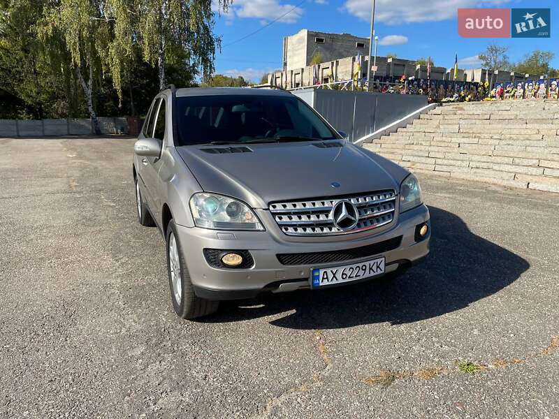 Внедорожник / Кроссовер Mercedes-Benz M-Class 2008 в Валках