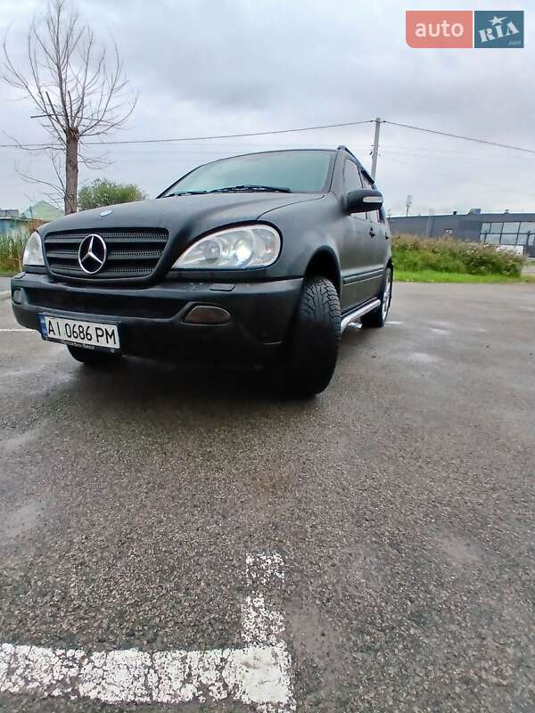 Внедорожник / Кроссовер Mercedes-Benz M-Class 2003 в Киеве