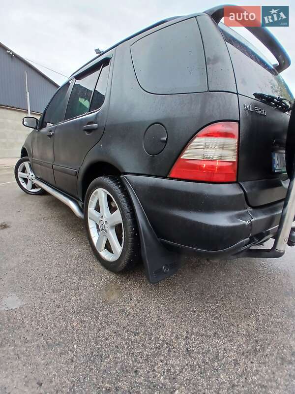 Внедорожник / Кроссовер Mercedes-Benz M-Class 2003 в Киеве