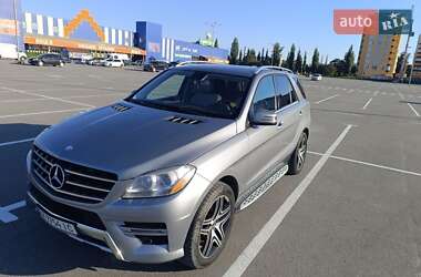 Позашляховик / Кросовер Mercedes-Benz M-Class 2015 в 