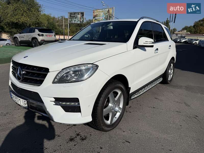 Позашляховик / Кросовер Mercedes-Benz M-Class 2013 в Одесі