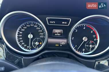 Позашляховик / Кросовер Mercedes-Benz M-Class 2013 в 
