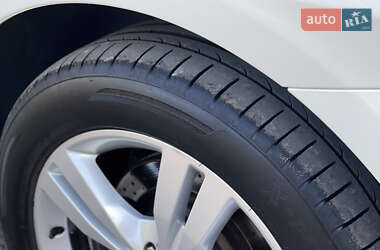 Позашляховик / Кросовер Mercedes-Benz M-Class 2012 в 