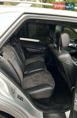 Позашляховик / Кросовер Mercedes-Benz M-Class 2006 в 