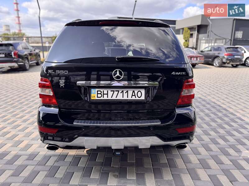 Внедорожник / Кроссовер Mercedes-Benz M-Class 2009 в Одессе