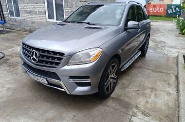Позашляховик / Кросовер Mercedes-Benz M-Class 2015 в 