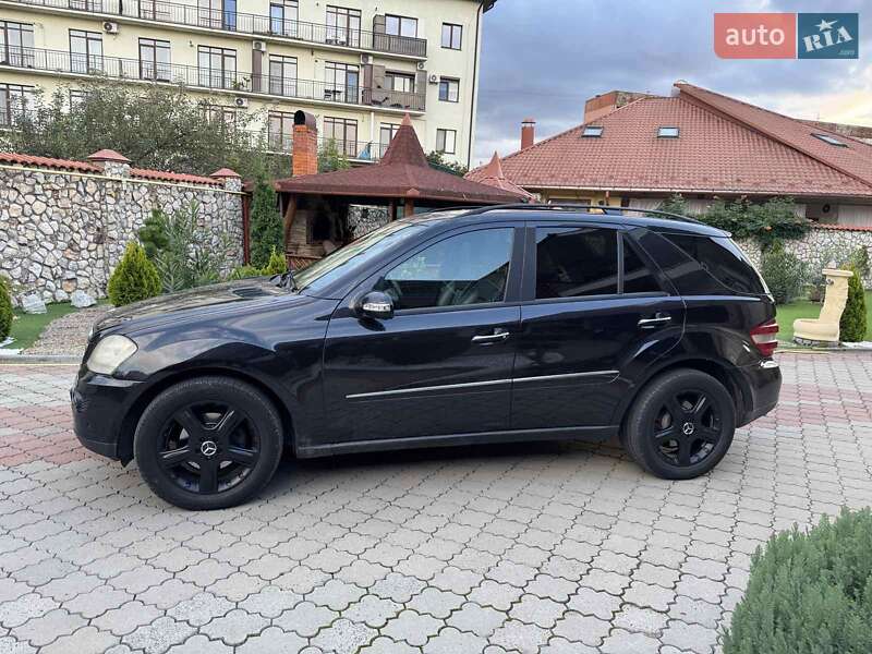 Внедорожник / Кроссовер Mercedes-Benz M-Class 2006 в Мукачево